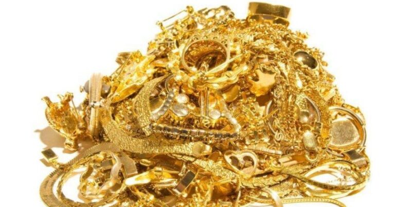 Türkiyədən qanunsuz yolla 1,2 milyon dollarlıq qızıl-zinət əşyaları gətirən şəxs SAXLANILDI