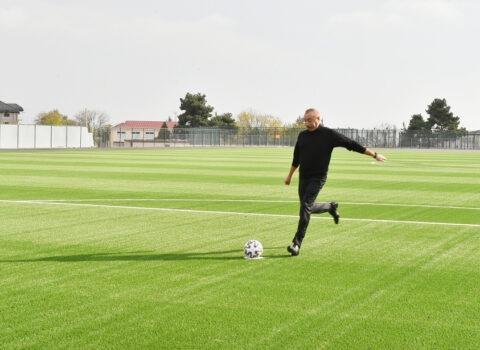 Prezident yeni stadionda qol vurdu – FOTOLAR / VİDEO