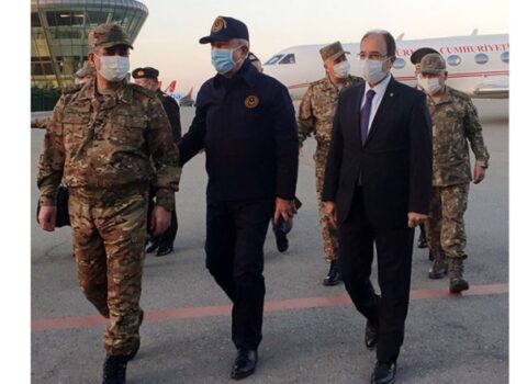 Hulusi Akar Bakıda – FOTO