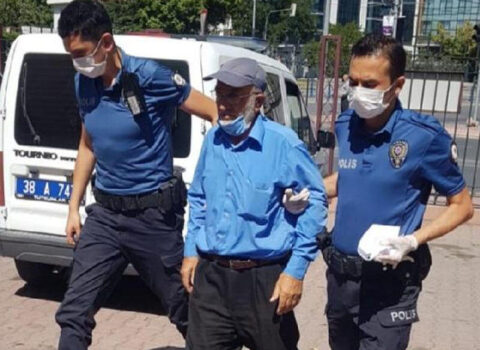 Oğul qatilindən dəhşətli etiraf – “Əgər öldürməsəydim, nəvələrimi, gəlinimi öldürəcəkdi”