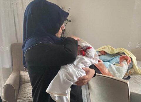 Atadan DƏHŞƏTLİ ƏMƏL: 13 günlük körpəsinin yeməyinə zəhər qatdı – “Rahatlığımı pozurdu”