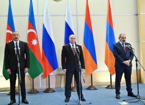 Putin İlham Əliyev və Nikol Paşinyana hədiyyə təqdim etdi