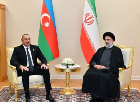 İlham Əliyev İran Prezidenti ilə görüşdü – DİALOQ – FOTO – YENİLƏNİB