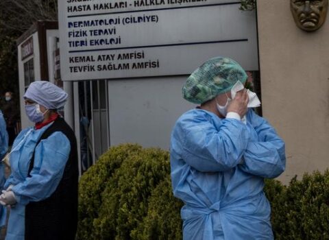 Türkiyədə koronavirusdan 200 nəfər vəfat etdi