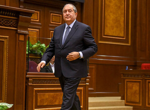 Armen Sarkisyan istefasının səbəbini açıqladı