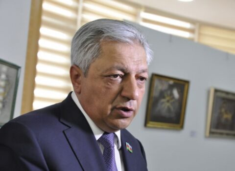 Cavanşir Feyziyev parlamentdə qrup rəhbəri vəzifəsindən AZAD OLUNDU