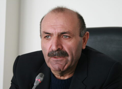 “Azərbaycan torpaqlarını daha tez qaytarsaydıq, bu gün sülh üçün yalvarmazdıq” – Arutyunyan