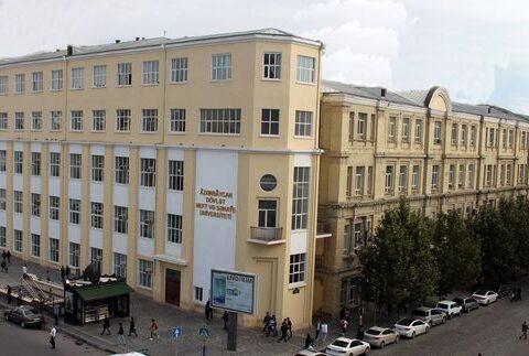 Bakıda universitetdə TƏLAŞLI ANLAR: Tələbələr TƏXLİYƏ OLUNDU – YENİLƏNİB