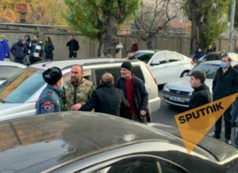 İrəvanda sərhəd məsələsi ilə bağlı ETİRAZ AKSİYALARI BAŞLADI – FOTOLAR