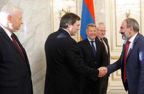 Paşinyan həmsədrləri gözləyir: Rəsmi Bakı və Kreml isə Minsk Qrupunu bloklayır