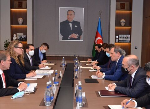 Ceyhun Bayramov Erika Olsonu qəbul etdi – FOTO