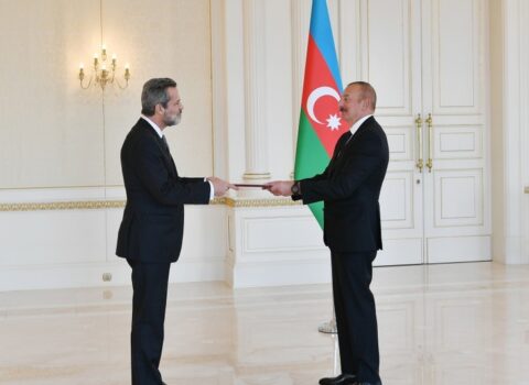 Prezident Portuqaliyanın yeni səfirinin etimadnaməsini qəbul etdi – FOTOLAR