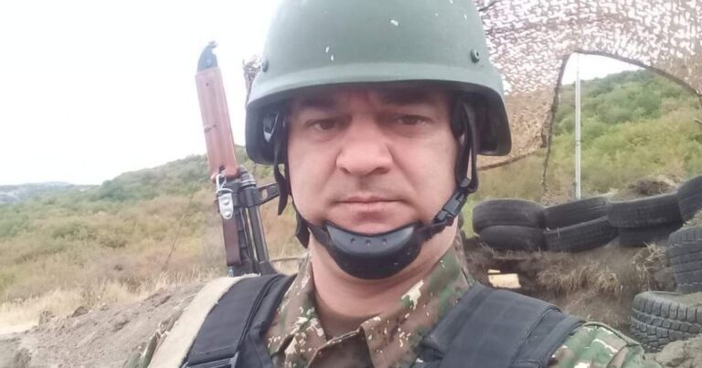 “Ermənistan milli qvardiyası” təşkilatı terrorçu Norayr Mirzoyanın ailəsinə yardım edəcək “Ermənistan milli qvardiyası” təşkilatı terrorçu Norayr Mirzoyanın ailəsinə yardım edəcək