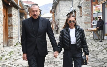 Prezidentlə xanımının Lahıcdan FOTOLARI