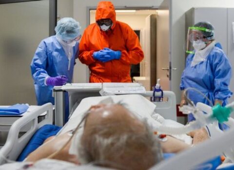 Türkiyədə daha 184 koronavirus xəstəsi vəfat etdi