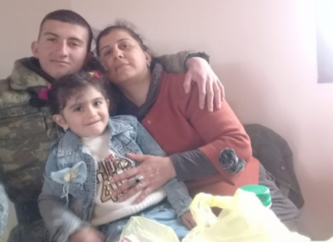 11 min manatı Orduya bağışlayan şəhid anası İŞ AXTARIR – FOTOLAR