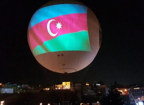 Azərbaycan Bayrağı Tbilisi səmasında – FOTO