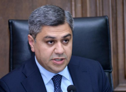 Vanetsyan: Bu hökumət xalqımızdan çox şey oğurlayıb, indi də günümüzü oğurlamaq istəyir