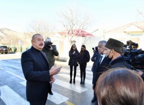 “Bizə tarix versinlər” – İlham Əliyev Zəngəzur dəhlizindən danışdı