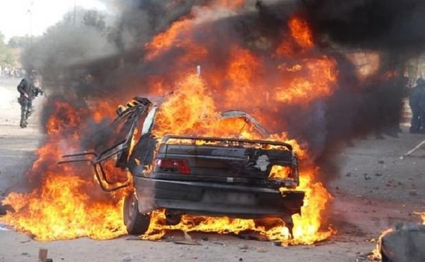Ağstafada yol qəzası zamanı “BMW” markalı minik avtomobili yandı
