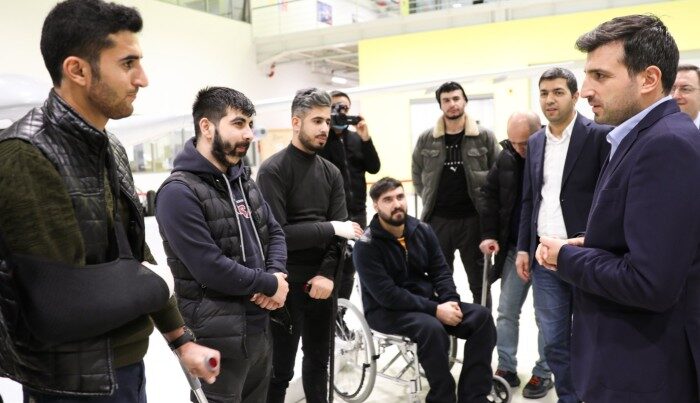 Qazilərimiz Selçuk Bayraktarla görüşdü – FOTOLAR Qazilərimiz Selçuk Bayraktarla görüşdü – FOTOLAR