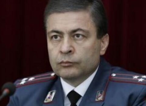 Ermənistanda sabiq polis rəisi həbs edildi