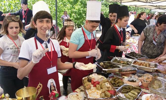 İranla Ermənistan Zəngəzurda kulinariya festivalı KEÇİRƏCƏK