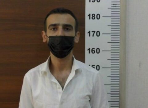 Bakıda binaların blokunda narkotik satan şəxsin məhkəməsi başlayır