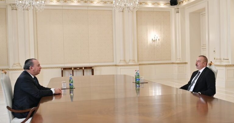 Prezident Mark Şnayeri QƏBUL ETDİ Prezident Mark Şnayeri QƏBUL ETDİ