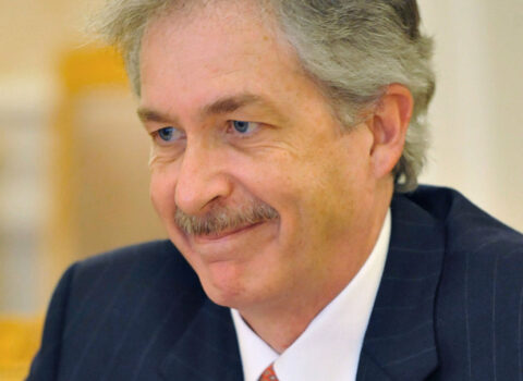 Mərkəzi Kəşfiyyat İdarəsinin rəhbəri: “Saçlarım ABŞ-ın Rusiyadakı səfiri olarkən ağardı”