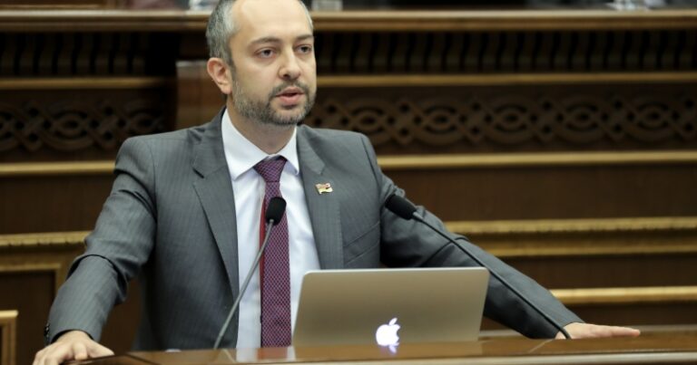 “Ermənistanın Zəngəzur dəhlizi vermək öhdəliyi yoxdur” – Erməni deputat “Ermənistanın Zəngəzur dəhlizi vermək öhdəliyi yoxdur” – Erməni deputat