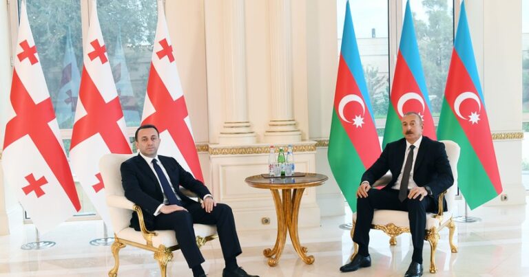 İrakli Qaribaşvili Azərbaycan Prezidentinə zəng etdi İrakli Qaribaşvili Azərbaycan Prezidentinə zəng etdi