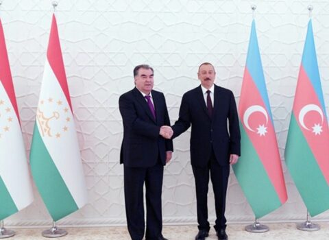 Emoməli Rəhmon Prezident İlham Əliyevə zəng etdi