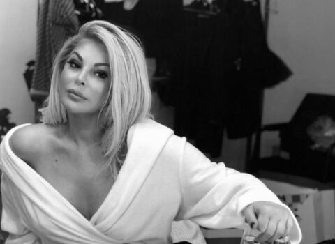 Aygün Kazımova açıq-saçıq geyimdə – FOTOLAR