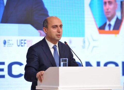 Emin Əmrullayev müəllimlərin sertifikatlaşdırılmasının məqsədini açıqladı