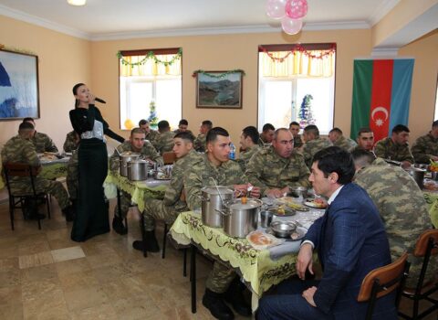 Naxçıvan Qarnizonu Qoşunlarında silsilə bayram tədbirlər keçirilir – FOTO