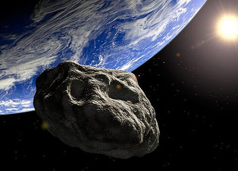 Yerə Eyfel qülləsi böyüklüyündə asteroid yaxınlaşır