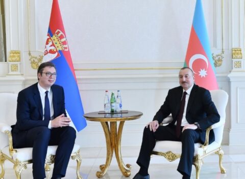 Vuçiç İlham Əliyevə məktub YAZDI