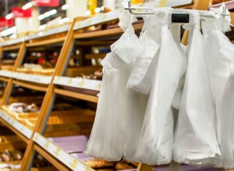 ƏHALİNİN NƏZƏRİNƏ: Plastik torbalarla bağlı QƏRAR VERİLƏCƏK