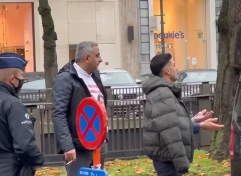 “Kişiyə yaraşan hərəkət deyil” – Belçikada yaşayan azərbaycanlıdan SİLLƏ kimi CAVAB – VİDEO