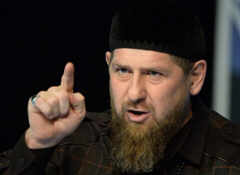 Rusiya müsəlmanlar üçün ən vacib kitabı QADAĞAN ETDİ – Kadırov QƏZƏBLƏNDİ – FOTO
