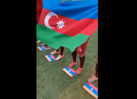 Beyləqan FK-dan bayrağımızı təhqir edən ermənilərə CAVAB VİDEOSU