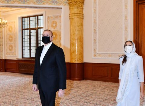 Prezidentlə xanımı “Fatimeyi Zəhra” məscidində yaradılan şəraitlə tanış oldular – FOTOLAR