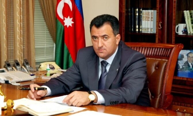 Abdin Fərzəliyev Abşeronda ixtisarlara başladı: Bəzi məmurlar vəzifəsini itirdi Abdin Fərzəliyev Abşeronda ixtisarlara başladı: Bəzi məmurlar vəzifəsini itirdi