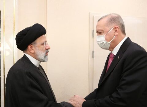 İran Prezidenti: “Regiondakı dövlətlərin ərazi bütövlüyünə hörmət edilməsi vacibdir”