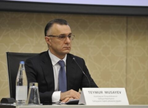 Teymur Musayev: “Qapalı məkanlarda maska taxmaq tövsiyə olunur”