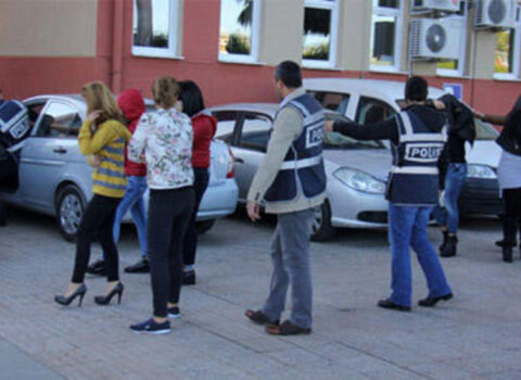 Türkiyədə 3 azərbaycanlı qadın SAXLANILDI