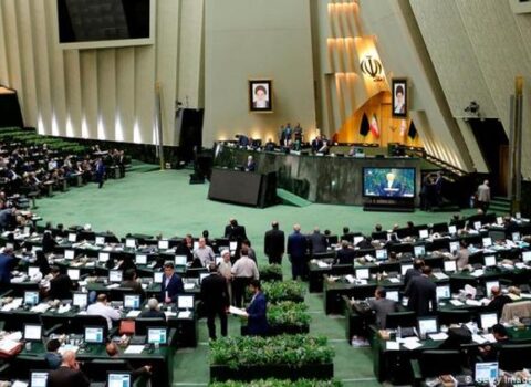 Qonşu ölkədə 30 deputat koronavirusa yoluxdu