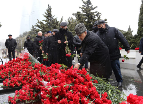 Dini konfessiya rəhbərləri Şəhidlər xiyabanını ziyarət etdi – FOTO