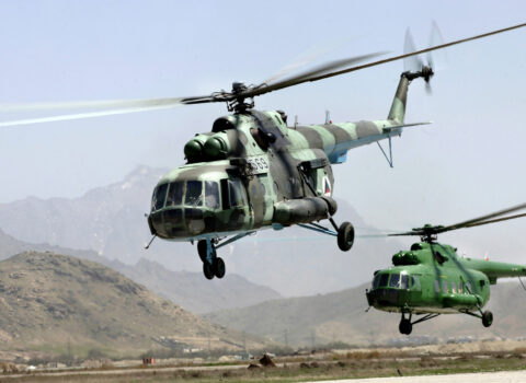 Özbəkistan Əfqanıstandan qaçırılan helikopterləri geri qaytarmağa çalışır